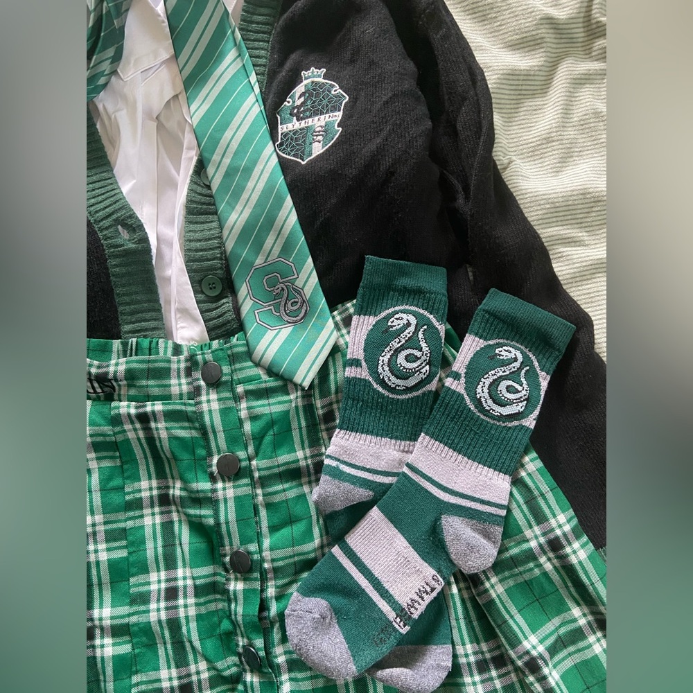 Entire Slytherin Cosplay Outfit: Cardigan, Shirt, Skirt, Tie, and Socks